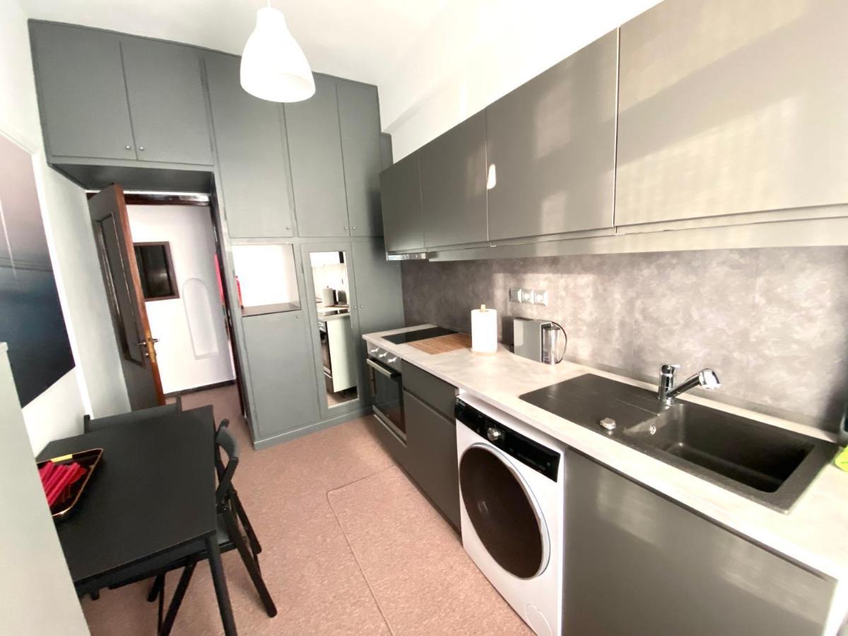 Classic 2 Bedroom Apartment Next To Metro - Marousi Atina Dış mekan fotoğraf
