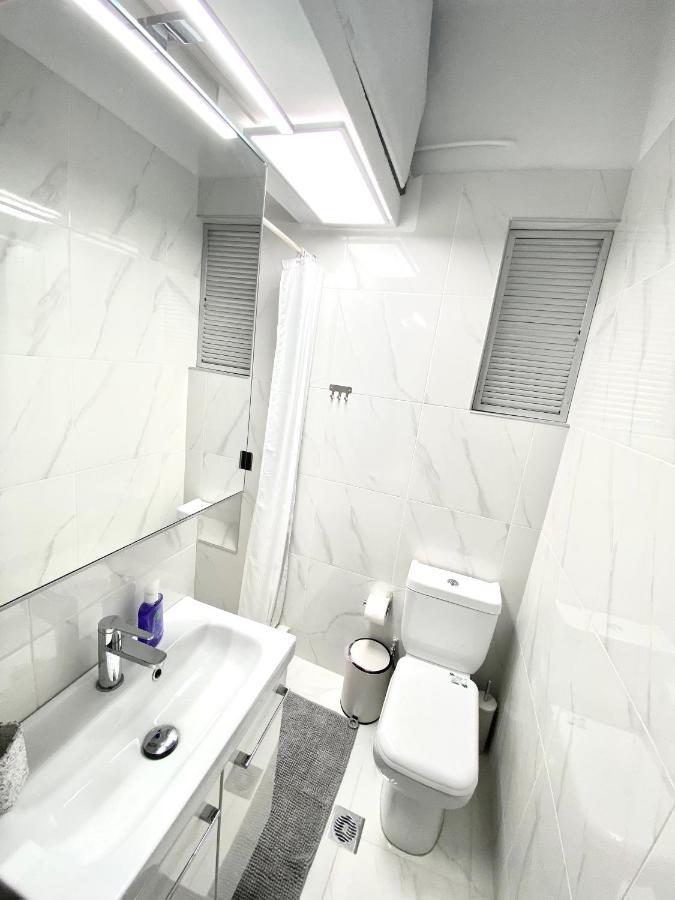 Classic 2 Bedroom Apartment Next To Metro - Marousi Atina Dış mekan fotoğraf